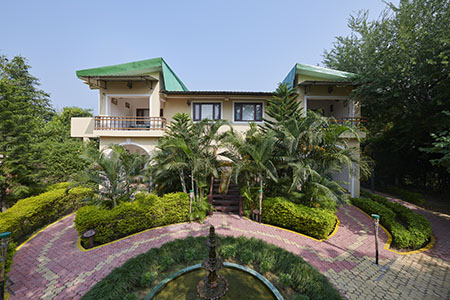 Exterior view of Corbett Resort